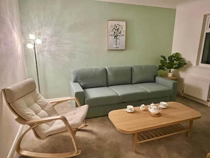 Betty'S Bungalow Лэнсинг Экстерьер фото